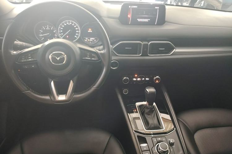 Used Mazda CX-5 2021 2.0L Automatic Two-Wheel Drive Smart Version Center Console