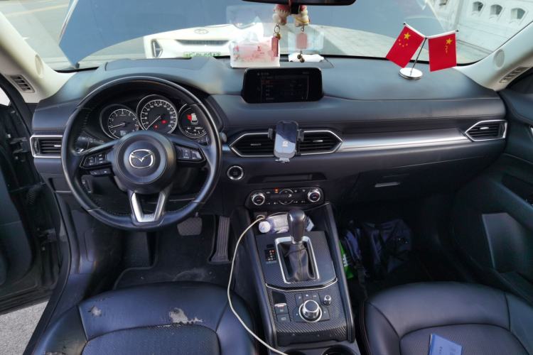 Used Mazda CX-5 2021 2.0L Automatic Two-Wheel Drive Smart Version Center Console