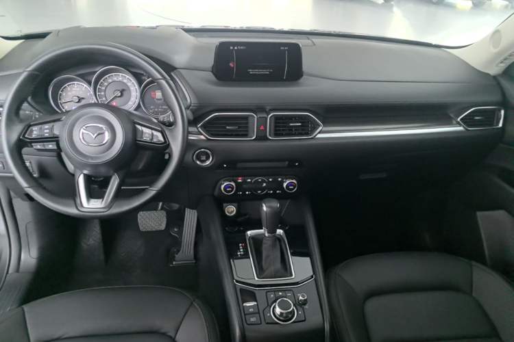 Used Mazda CX-5 2021 2.0L Automatic Two-Wheel Drive ZhiZun Version Center Console