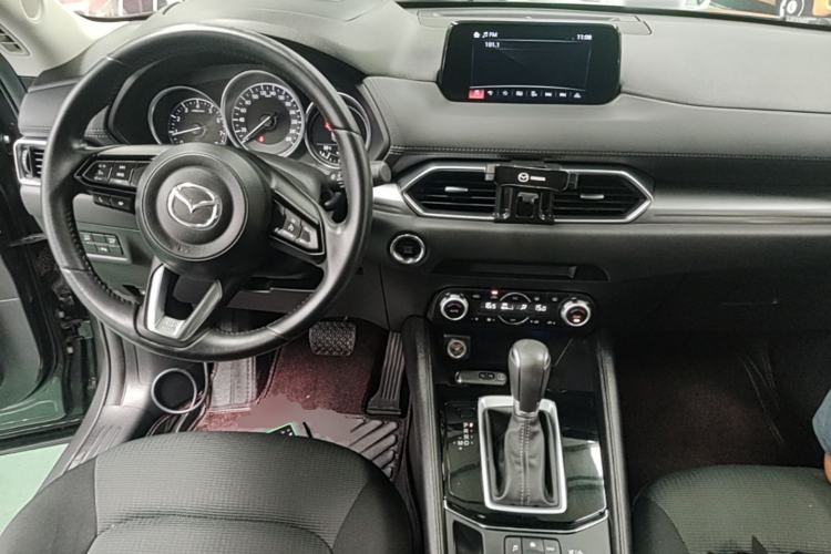 Used Mazda CX-5 2021 2.0L Automatic Two-Wheel Drive Smart Version Center Console