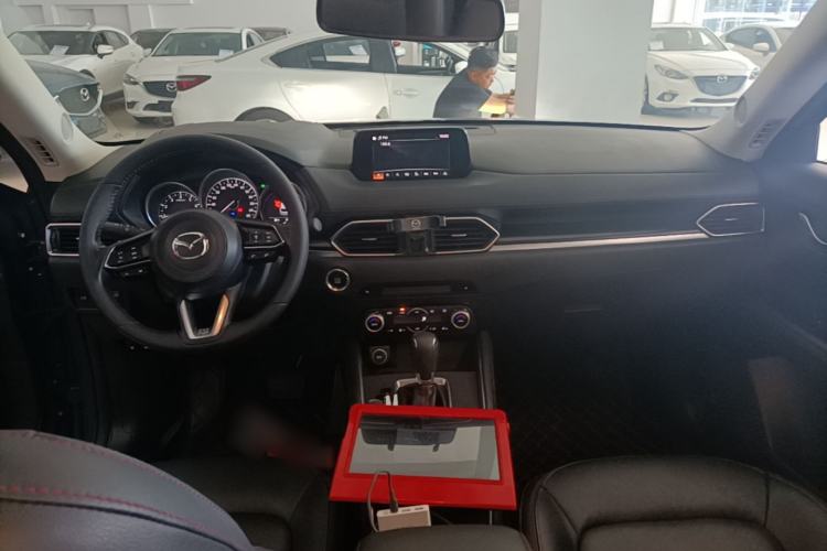 Used Mazda CX-5 2021 2.5L Automatic 4x4 ZhiZun Edition Center Console