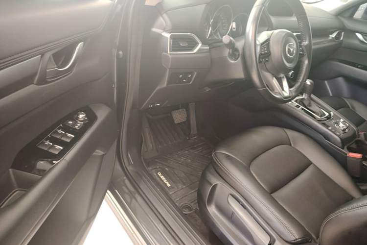 Used Mazda CX-5 2021 2.0L Automatic Two-Wheel Drive Smart Version Driver Seat