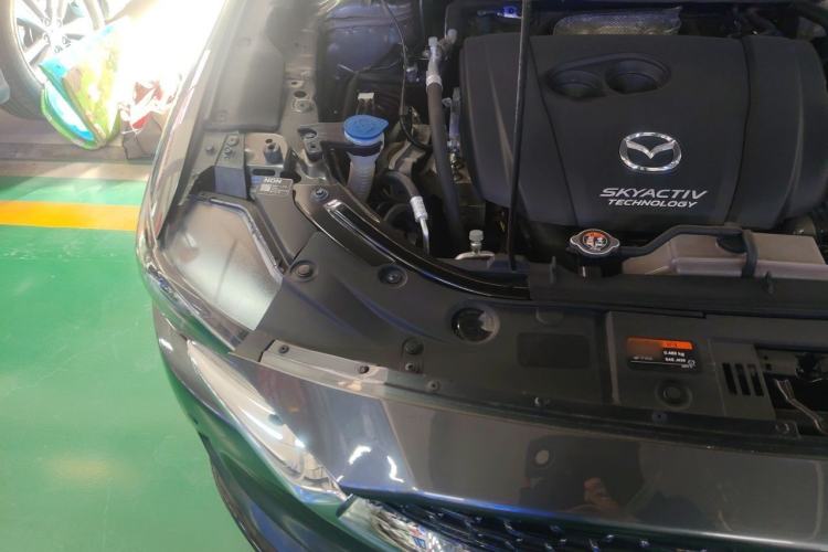 Used Mazda CX-5 2021 2.5L Automatic Two-Wheel Drive ZhiZun Version Engine Bay Right