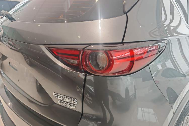 Used Mazda CX-5 2021 2.0L Automatic Two-Wheel Drive Smart Version Exterior 10