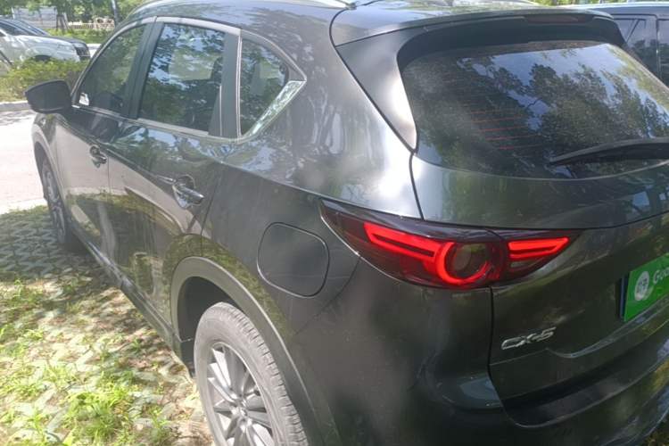 Used Mazda CX-5 2021 2.0L Automatic Two-Wheel Drive Smart Version Exterior 2