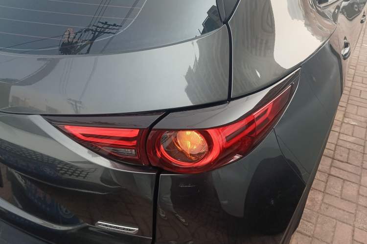 Used Mazda CX-5 2021 2.0L Automatic Two-Wheel Drive ZhiZun Version Exterior 2