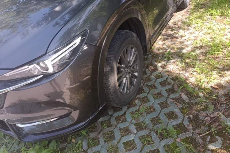 Used Mazda CX-5 2021 2.0L Automatic Two-Wheel Drive Smart Version Exterior 4