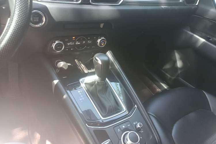 Used Mazda CX-5 2021 2.0L Automatic Two-Wheel Drive Smart Version Gear Lever