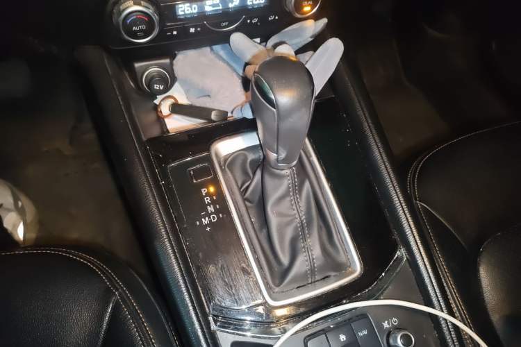 Used Mazda CX-5 2021 2.0L Automatic Two-Wheel Drive Smart Version Gear Lever