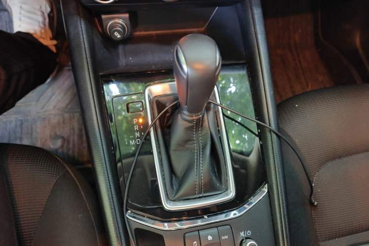 Used Mazda CX-5 2021 2.0L Automatic Two-Wheel Drive Smart Version Gear Lever