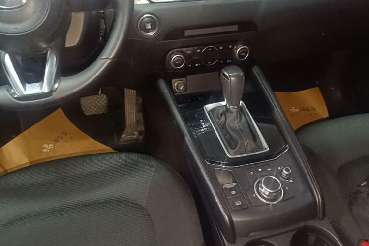 Used Mazda CX-5 2021 2.0L Automatic Two-Wheel Drive Smart Version Gear Lever