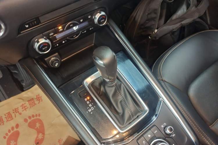 Used Mazda CX-5 2021 2.5L Automatic Two-Wheel Drive ZhiZun Version Gear Lever