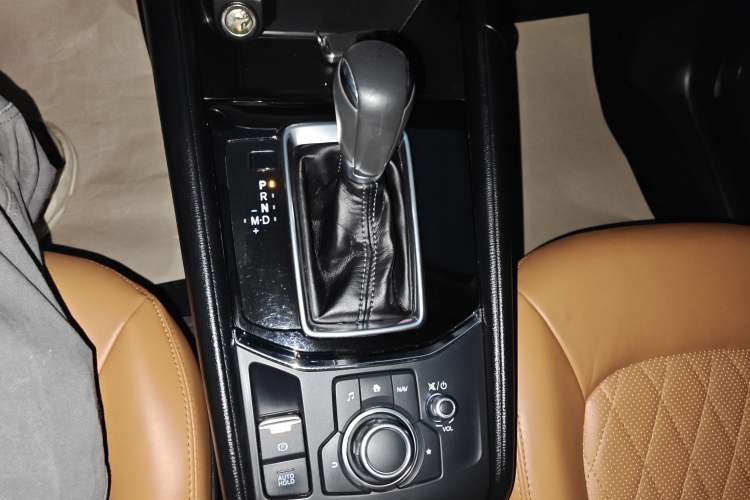 Used Mazda CX-5 2021 2.5L Automatic Two-Wheel Drive Smart Version Gear Lever