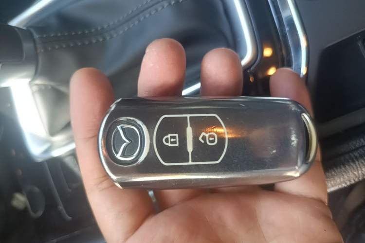 Used Mazda CX-5 2021 2.0L Automatic Two-Wheel Drive Smart Version Interior 1