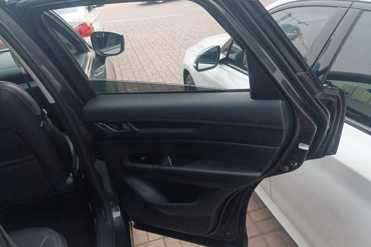 Used Mazda CX-5 2021 2.0L Automatic Two-Wheel Drive ZhiZun Version Interior 3