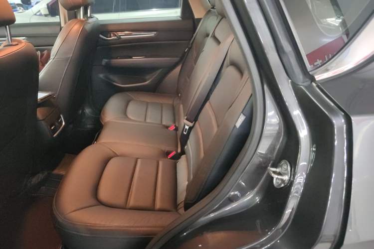 Used Mazda CX-5 2021 2.5L Automatic Two-Wheel Drive ZhiZun Version Interior 4