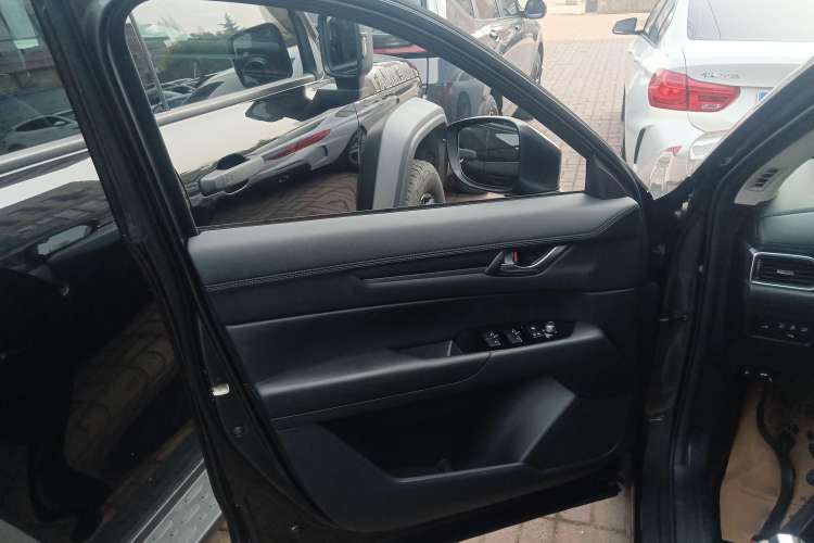 Used Mazda CX-5 2021 2.0L Automatic Two-Wheel Drive ZhiZun Version Interior 4