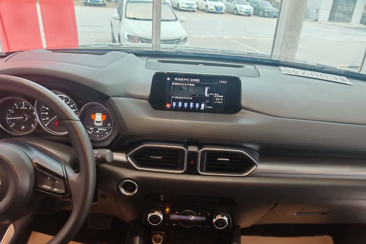 Used Mazda CX-5 2021 2.0L Automatic Two-Wheel Drive Smart Version Interior 5