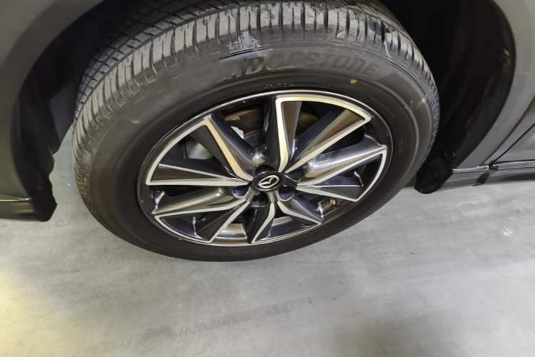 Used Mazda CX-5 2021 2.5L Automatic Two-Wheel Drive Smart Version Left Front Wheel Hub
