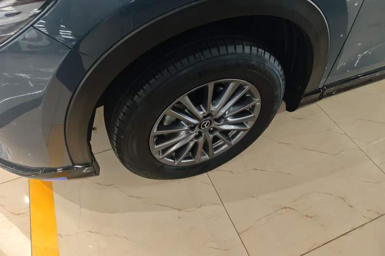 Used Mazda CX-5 2021 2.0L Automatic Two-Wheel Drive Smart Version Left Front Wheel Hub