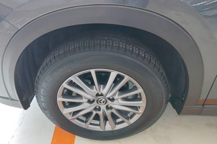 Used Mazda CX-5 2021 2.0L Automatic Two-Wheel Drive ZhiZun Version Left Front Wheel Hub