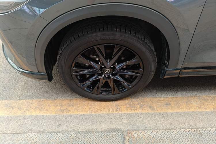 Used Mazda CX-5 2021 2.5L Automatic 4x4 Black Knight Left Front Wheel Hub