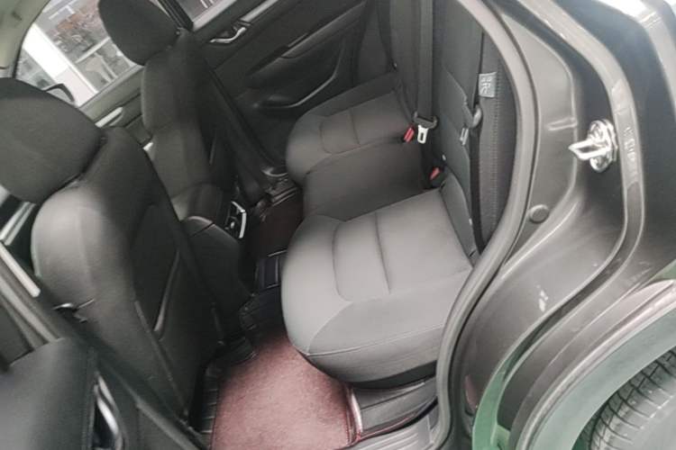 Used Mazda CX-5 2021 2.0L Automatic Two-Wheel Drive Smart Version Left Rear Seat