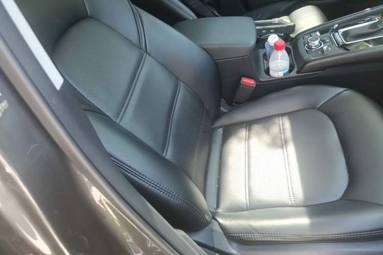 Used Mazda CX-5 2021 2.0L Automatic Two-Wheel Drive Smart Version Right Front Seat