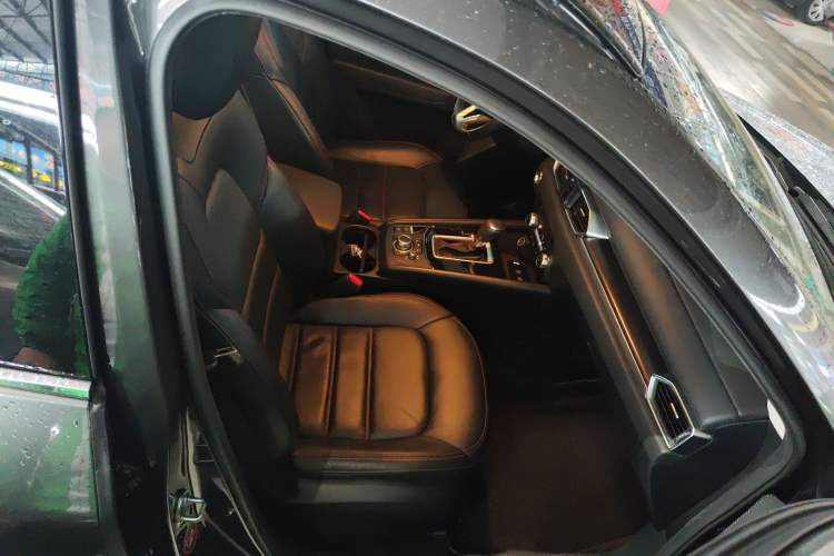 Used Mazda CX-5 2021 2.0L Automatic Two-Wheel Drive Black Knight Right Front Seat