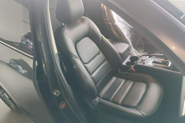 Used Mazda CX-5 2021 2.0L Automatic Two-Wheel Drive ZhiZun Version Right Front Seat