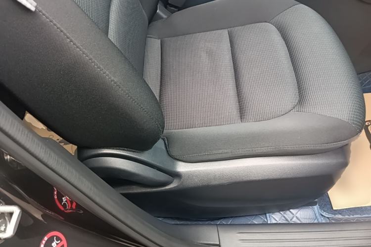 Used Mazda CX-5 2021 2.0L Automatic Two-Wheel Drive Smart Version Right Front Seat