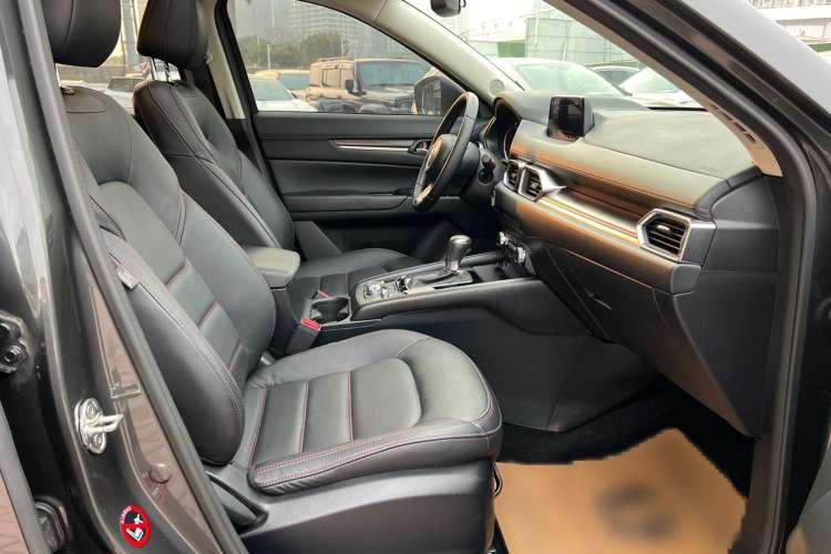 Used Mazda CX-5 2021 2.0L Automatic Two-Wheel Drive ZhiZun Version Right Front Seat