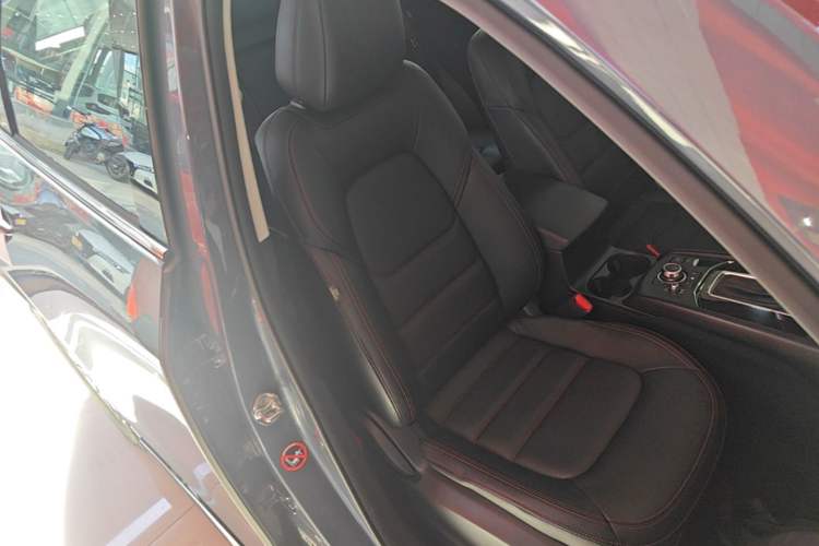 Used Mazda CX-5 2021 2.0L Automatic Two-Wheel Drive Black Knight Right Front Seat