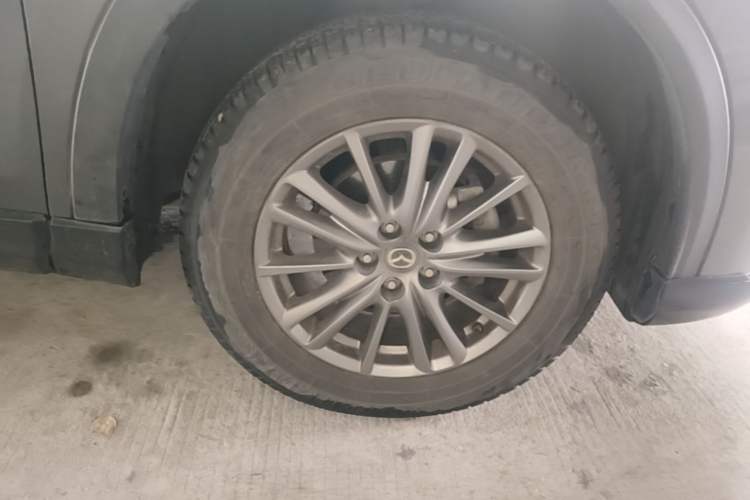 Used Mazda CX-5 2021 2.0L Automatic Two-Wheel Drive Smart Version Right Front Wheel Hub