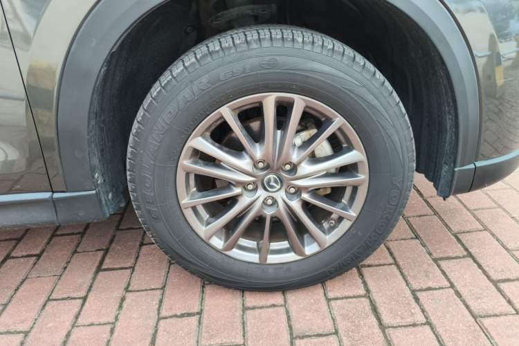 Used Mazda CX-5 2021 2.0L Automatic Two-Wheel Drive ZhiZun Version Right Front Wheel Hub