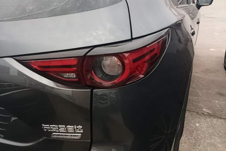Used Mazda CX-5 2021 2.0L Automatic Two-Wheel Drive Smart Version Right Rear Taillight