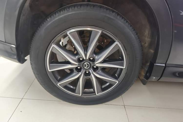 Used Mazda CX-5 2021 2.5L Automatic Two-Wheel Drive ZhiZun Version Right Rear Wheel Hub