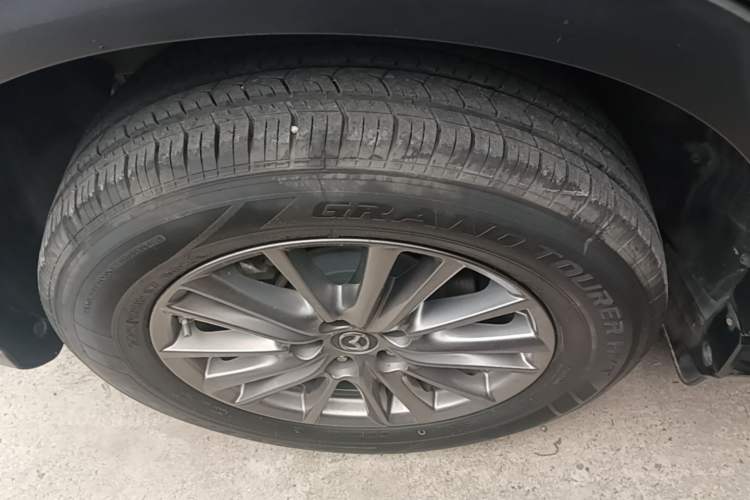 Used Mazda CX-5 2021 2.0L Automatic Two-Wheel Drive Smart Version Right Rear Wheel Hub