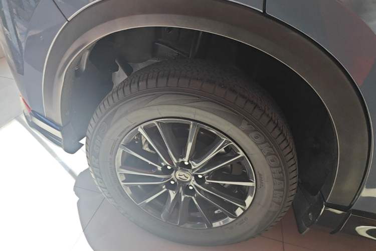 Used Mazda CX-5 2021 2.0L Automatic Two-Wheel Drive Black Knight Right Rear Wheel Hub