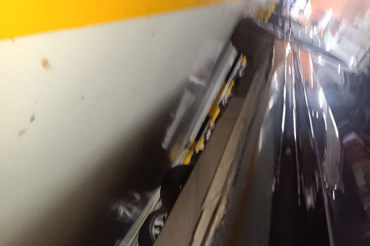 Used Mazda CX-5 2021 2.0L Automatic Two-Wheel Drive Smart Version Right Side Sill