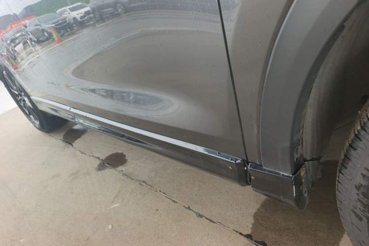 Used Mazda CX-5 2021 2.0L Automatic Two-Wheel Drive Black Knight Right Side Sill