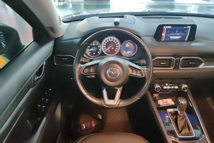 Used Mazda CX-5 2021 2.5L Automatic Two-Wheel Drive ZhiZun Version Steering Wheel