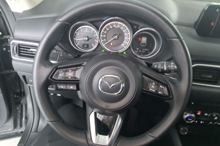 Used Mazda CX-5 2021 2.0L Automatic Two-Wheel Drive ZhiZun Version Steering Wheel