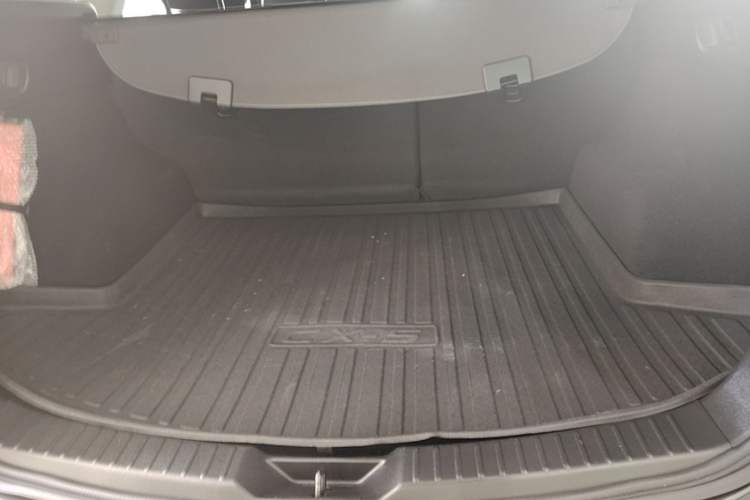 Used Mazda CX-5 2021 2.0L Automatic Two-Wheel Drive Smart Version Trunk