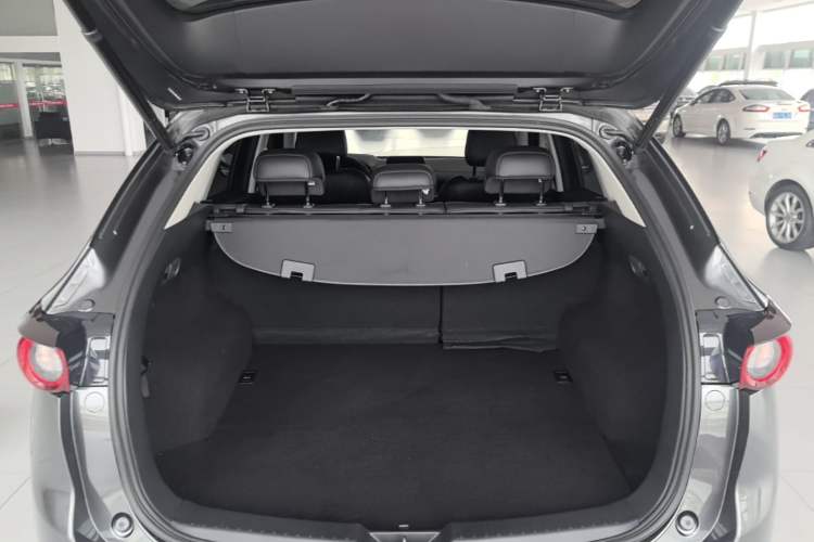 Used Mazda CX-5 2021 2.0L Automatic Two-Wheel Drive ZhiZun Version Trunk