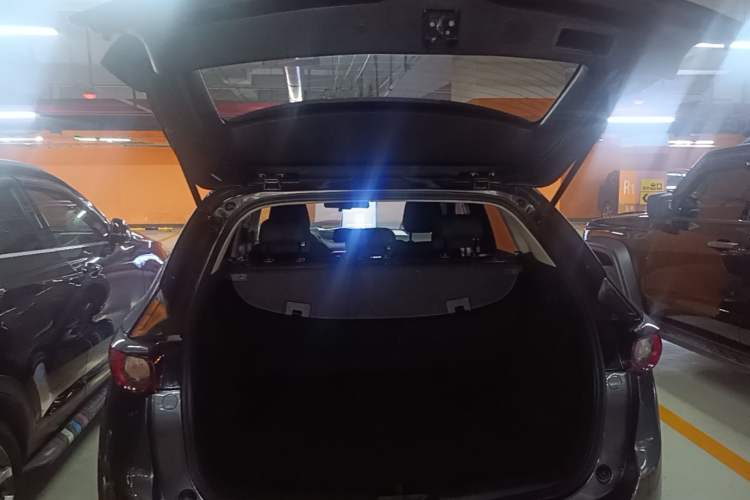 Used Mazda CX-5 2021 2.0L Automatic Two-Wheel Drive Smart Version Trunk