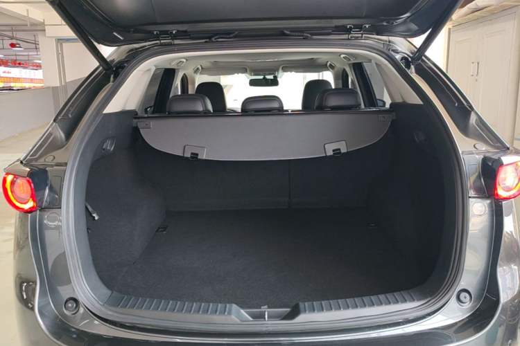 Used Mazda CX-5 2021 2.0L Automatic Two-Wheel Drive ZhiZun Version Trunk