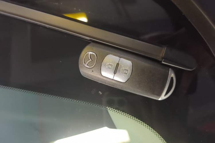 Used Mazda CX-5 2021 2.5L Automatic Two-Wheel Drive Smart Version Vehicle Key