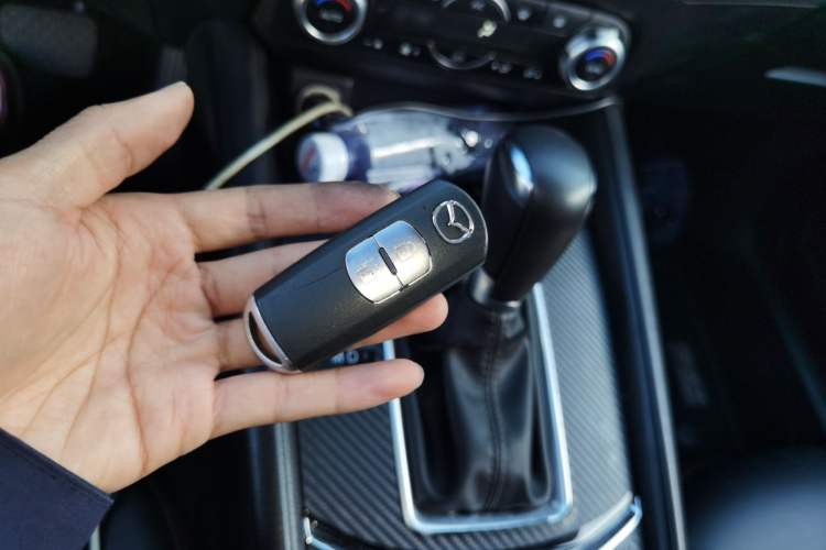 Used Mazda CX-5 2021 2.0L Automatic Two-Wheel Drive Smart Version Vehicle Key