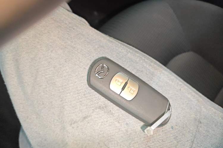 Used Mazda CX-5 2021 2.5L Automatic Two-Wheel Drive Smart Version Vehicle Key